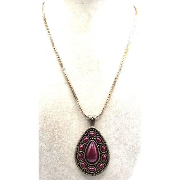 Robert Rose Burgundy Red Cabochon Stone Teardrop Shape Pendant - Picture 2 of 3